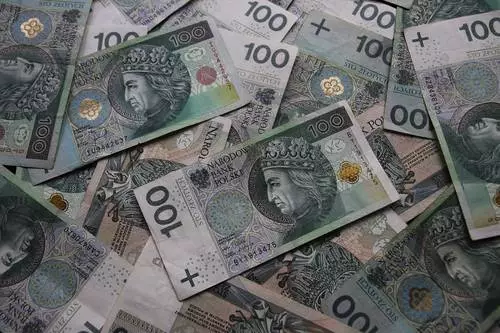 Rudzianin stracił 400 tys. złotych, a chciał tylko szybko pomnożyć swoje oszczędności
