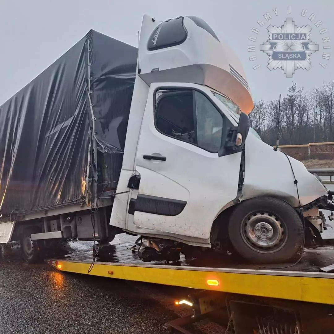 Miertelny Wypadek Na Autostradzie A W Rudzie L Skiej Latek