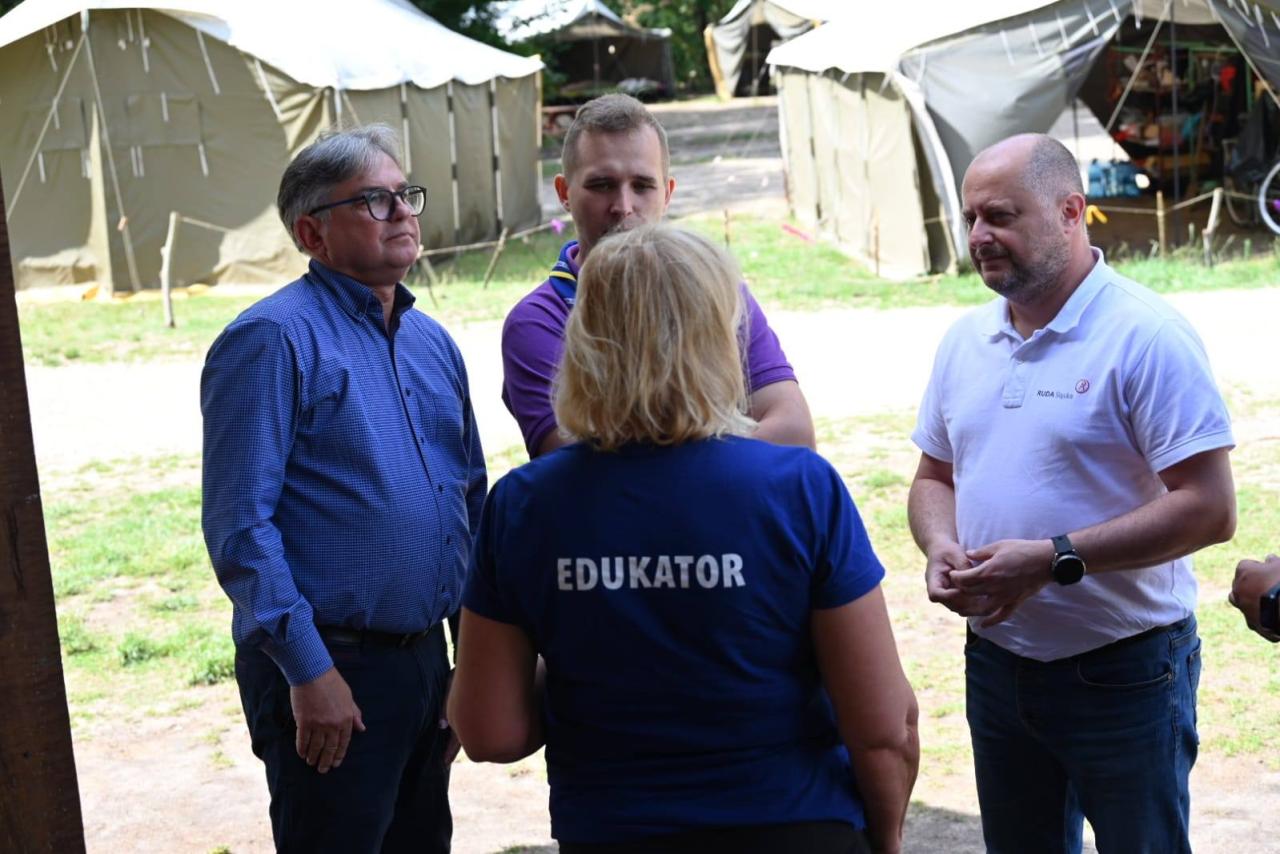 Kuźnica tętni harcerskim życiem. Prezydent Michał Pierończyk odwiedził obóz ZHP [GALERIA] - fotoreportaż