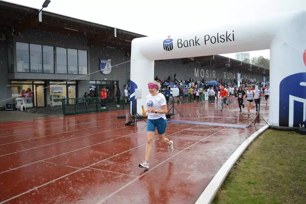 8. PKO Bieg Charytatywny odbył się z wielkim entuzjazmem i zaangażowaniem zarówno dorosłych, jak i młodszych biegaczy / fot. Krzysztof Faber