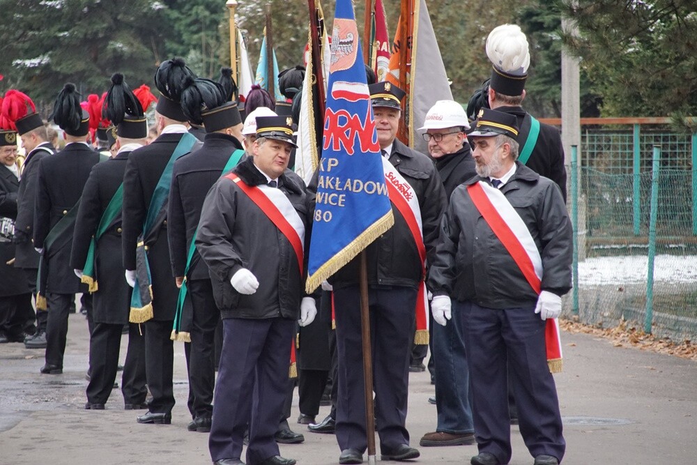 Dzisiaj z okazji Barbórki w całym mieście górnicy świętują. W kościołach odbyły się msze święte w intencji górników oraz ich rodzin. Nie zabrakło na nich kierownictwa kopalni, górników oraz przedstawicieli władz miasta.