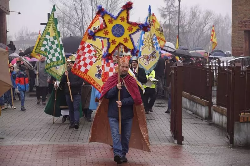 Barwny Orszak Trzech Króli przeszedł dzisiaj ulicami Rudy! [ZDJĘCIA]