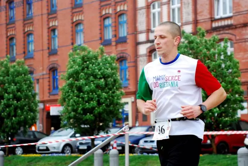 Bieg 12-godzinny w Rudzie Śląskiej: Już po raz 21. najlepsi ultramaratończycy z Polski, Litwy, Ukrainy i Białorusi wzięli udział w  Międzynarodowym Rudzkim Biegu Dwunastogodzinnym.