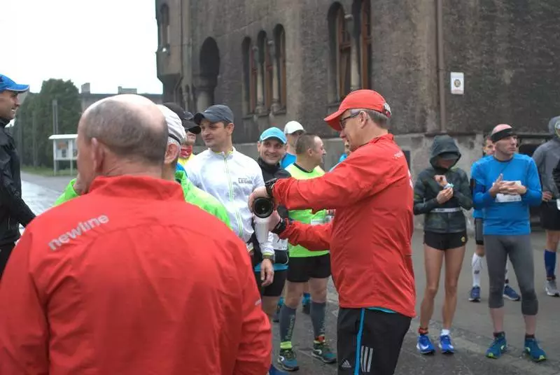 Bieg 12-godzinny w Rudzie Śląskiej: Już po raz 21. najlepsi ultramaratończycy z Polski, Litwy, Ukrainy i Białorusi wzięli udział w  Międzynarodowym Rudzkim Biegu Dwunastogodzinnym. Jako, że w tym roku miasto świętuje swoje 60. urodziny, zorganizowano także bieg na 60 km. Sportowa impreza miała miejsce w sobotę, 27 kwietnia.