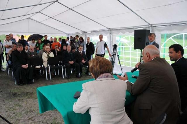 Boisko na ul. Czarnoleśnej 15