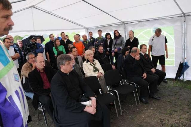 Boisko na ul. Czarnoleśnej 9