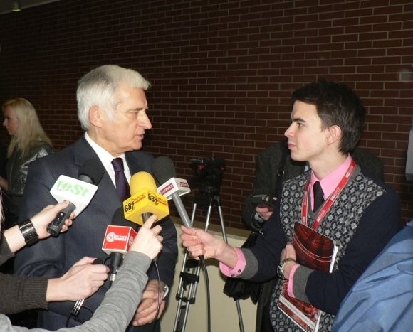 BUZEK 8