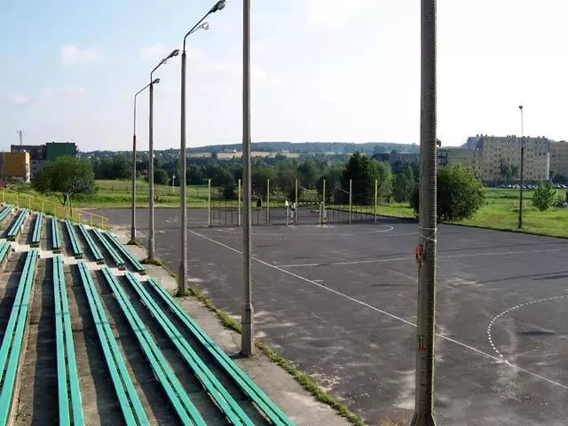 Bykowina - Boisko Gimnazjum nr 6 - ul. Gwarecka