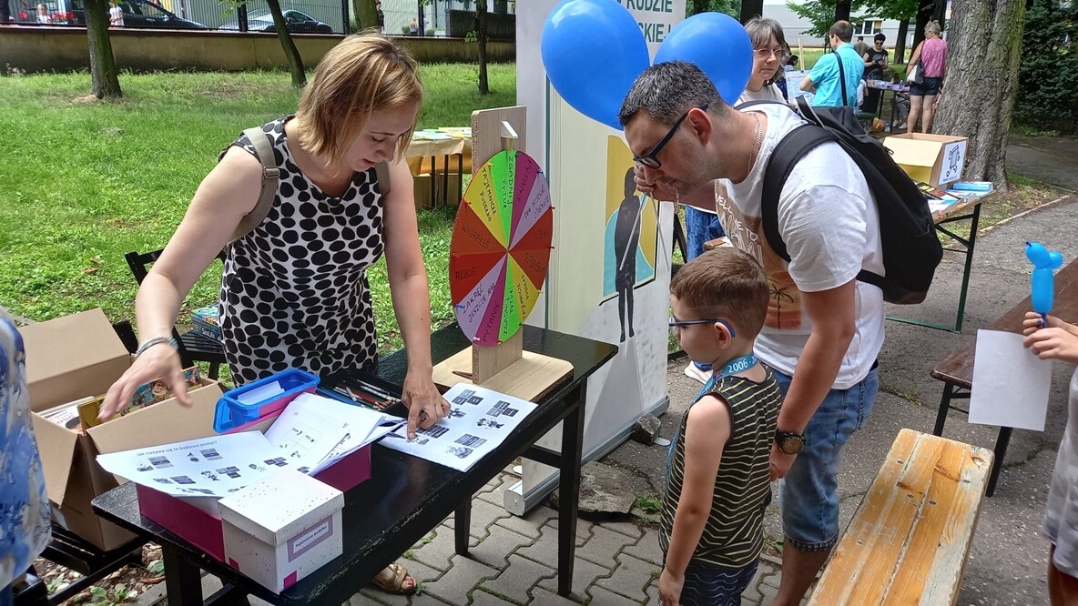 W sobotę, 17 lipca, odbyło się drugie spotkanie z cyklu "Ogrodu Śniadaniowego" organizowanego przez Miejskie Centrum Kultury im. H. Bisty w Rudzie Śląskiej.

fot. MCK