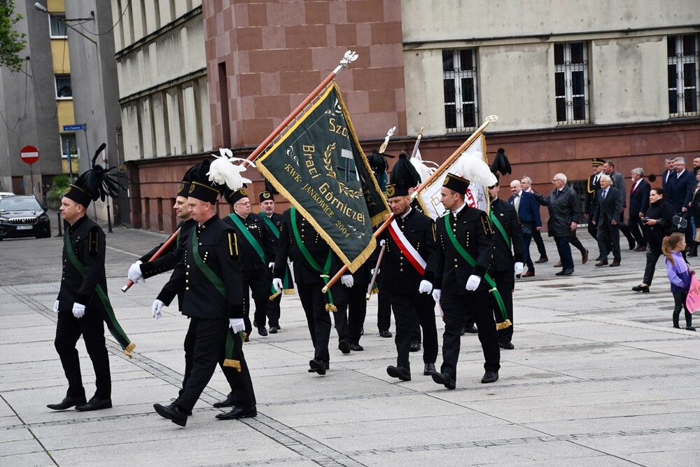 Dzień Hutnika w Rudzie Śląskiej. Hołd dla tradycji i św. Floriana.