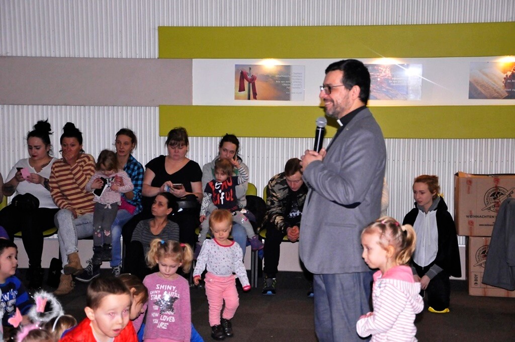 Fotorelacja z VI Gwiazdkowej Niespodzianki w Kościele Bożym w Rudzie Śląskiej.