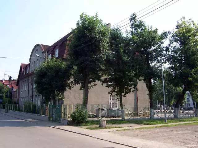 Halemba - Szkoła Podstawowa nr 24 - ul. Lexa