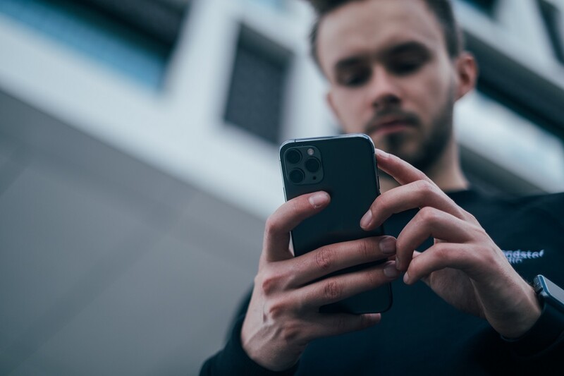 ICE - skrót w telefonie, który może ocalić Ci życie!