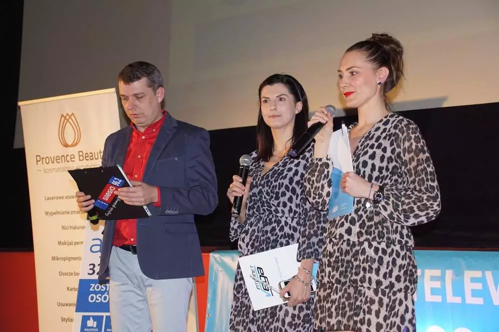 W piątek w Kinie Patria odbyło się kolejne spotkanie z cyklu "Kino dla Kobiet". Tym razem panie wspólnie świętowały Dzień Kobiet!