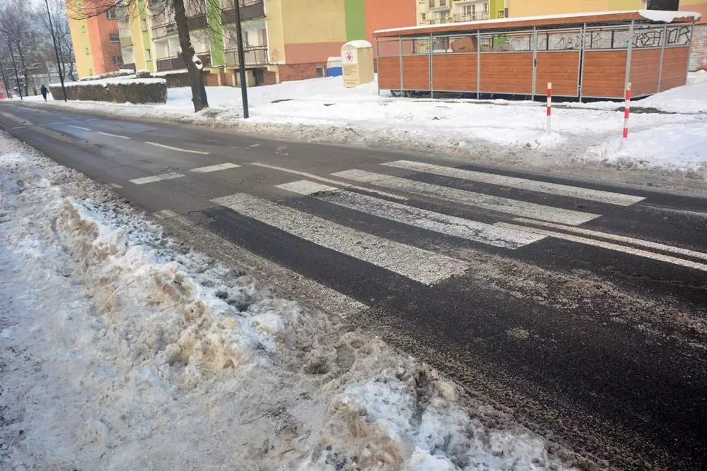 Czy zima znowu zaskoczyła drogowców? / fot. Jacek Knapik / Karolina Bauszek-Żurek