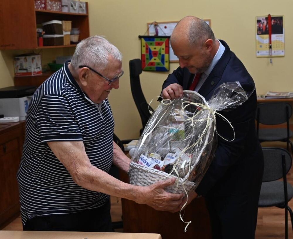 Pan Bernard świętował 100. urodziny!/fot. FB Michał Pierończyk