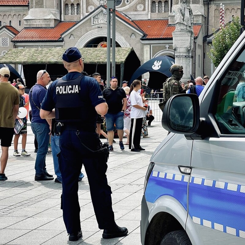 Policjanci na uroczystej przysiędze wojskowej