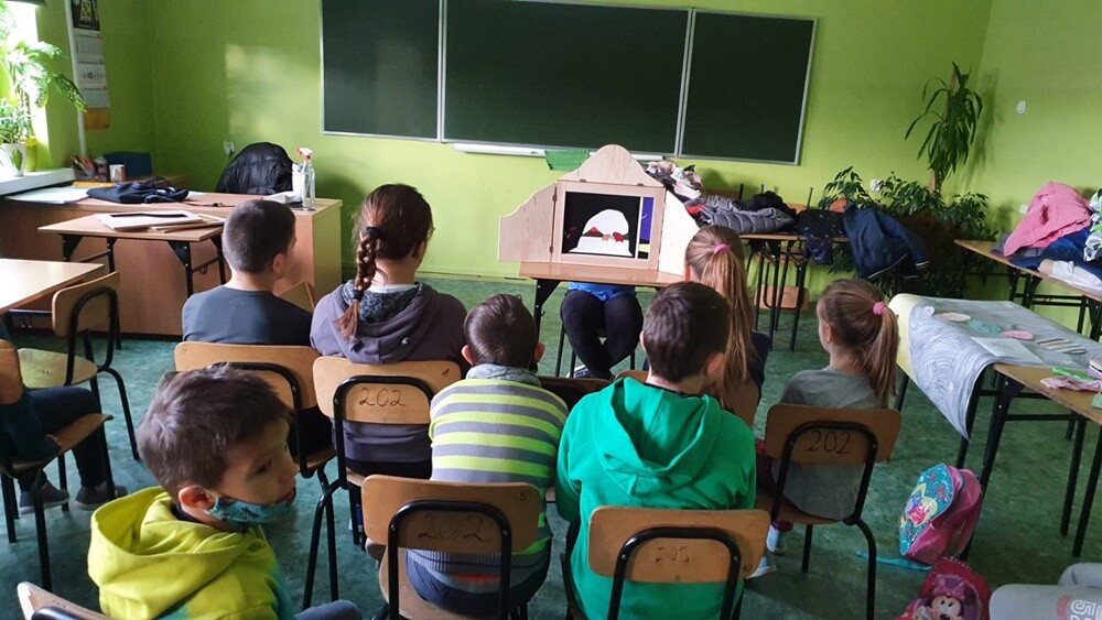 Ferie zimowe dobiegły końca. W tym czasie, w rudzkiej Szkole Podstawowej nr 24, zorganizowano półkolonie dla najmłodszych uczniów. Przez pięć dni ponad trzydziestoosobowa grupa dzieci bawiła się i uczyła.