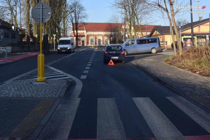 Potrącenie pieszej na ul. Piastowskiej w Rudzie. 55-latka trafiła do szpitala!