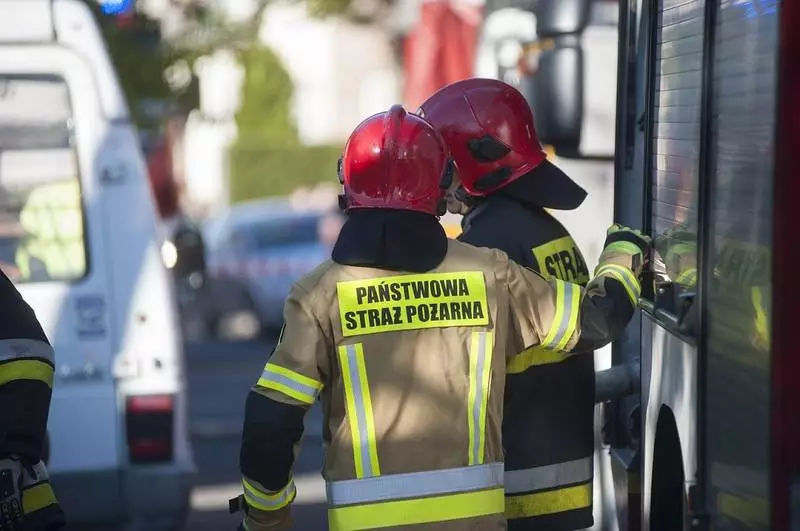 Pracownicy wyczuli woń gazu w szkole. Interweniowała Straż Pożarna i Pogotowie Gazowe