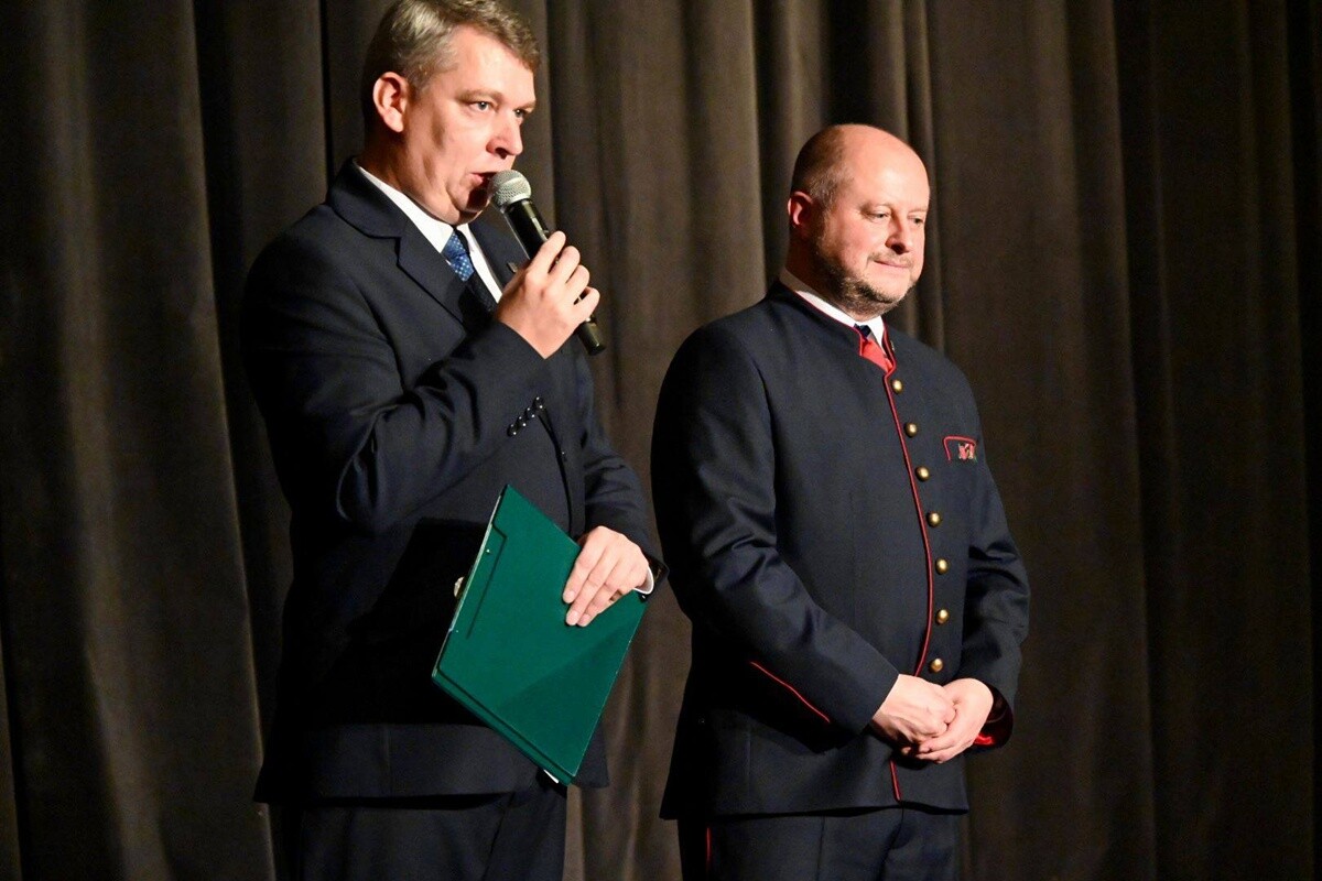 Kamraci Rudzcy 2025 uhonorowani. Rudzka Jesień Kulturalna rozpoczęta prapremierą „Stypy”. / fot. UM Ruda Śląska