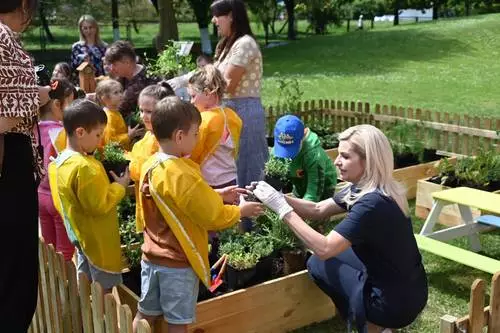 Rudzkie przedszkolaki mają ogródek warzywny!