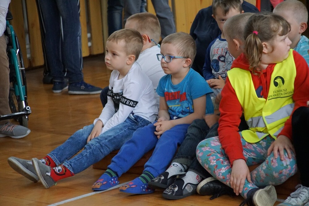 Tydzień Godności Osób Niepełnosprawnych trwa. Dzisiaj świętowała Szkoła Podstawowa nr 12 Specjalna im. św. Łukasza. Odbył się także Turniej Bowlingowy przygotowany Dom Pomocy Społecznej w Kochłowicach.