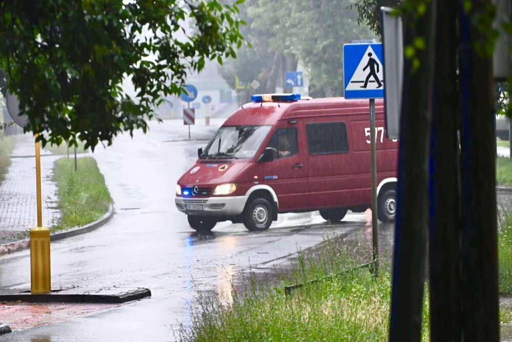 Ulewy sparaliżowały Rudę Śląską. Zalane ulice i utrudnienia /fot. czytelnik