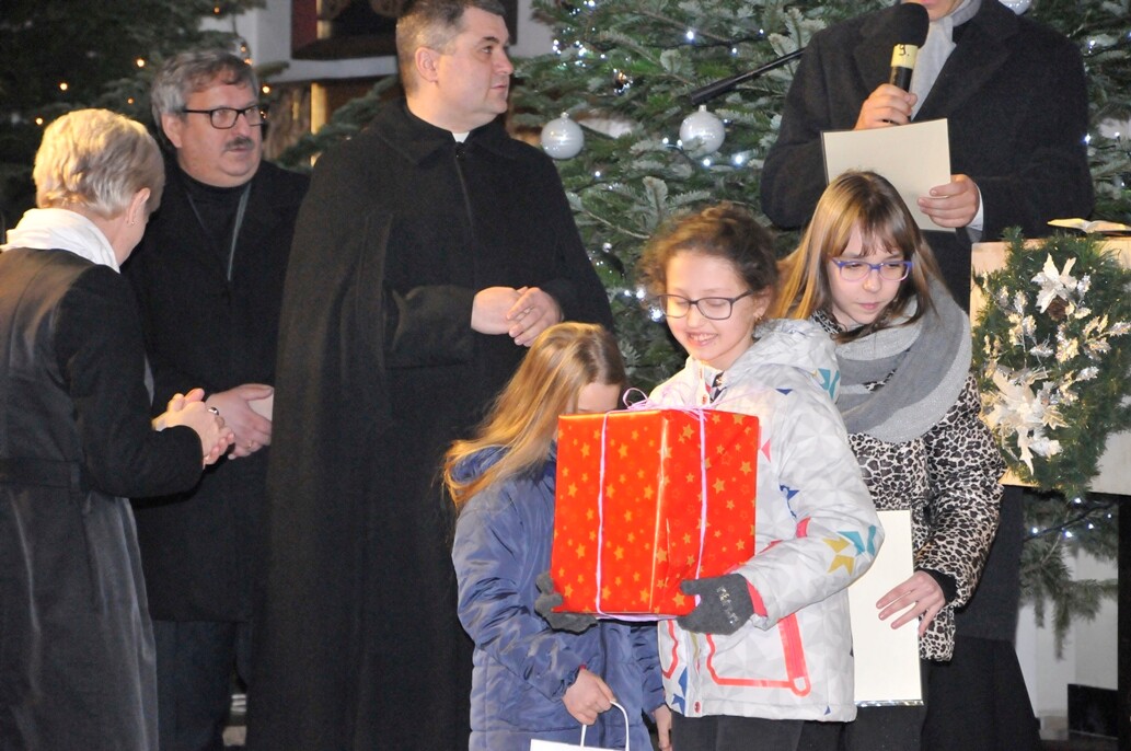 Fotorelacja z XXIV Rudzkiego Spotkania Kolędowego w Kościele na Czarnym Lesie.