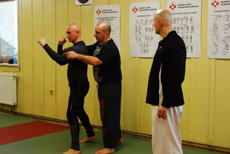 Ruszyła kolejna edycja kursu samoobrony w Rudzie Śląskiej. Składa się on składa się z ośmiu spotkań, poprowadzą instruktorzy z Rudzkiego Klubu Kyokushin Karate.